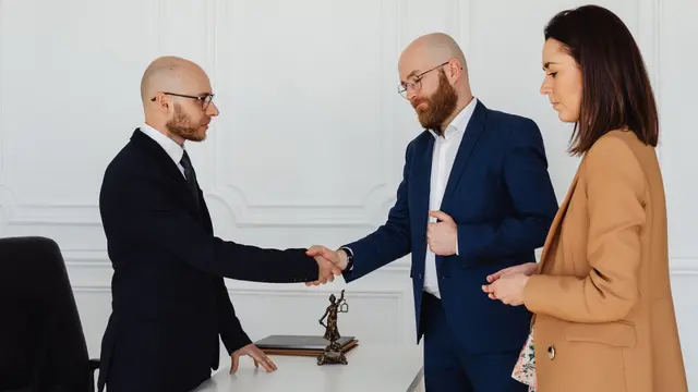 50 Contoh Kata-Kata untuk Kartu Ucapan Perpisahan Rekan Kerja - Ragam