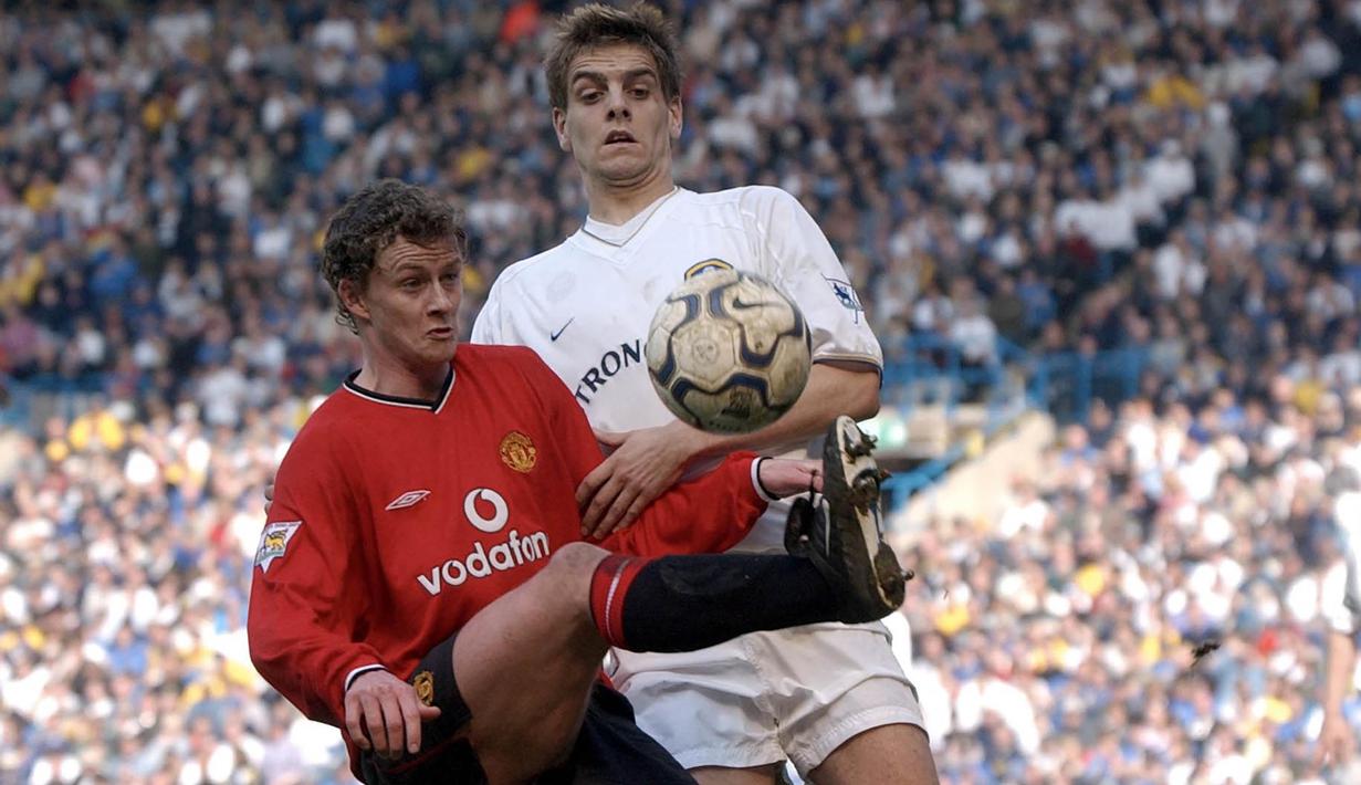Ole Gunnar Solskjaer. Striker Norwegia yang kini berusia 42 tahun dan telah pensiun pada Agustus 2007 bersama Manchester United ini mampu mencetak 17 gol dari 80 laga saat menjadi pemain pengganti di Liga Inggris hanya bersama Manchester United, mulai 1996/1997 hingga 2006/2007. (AFP/Paul Barker)