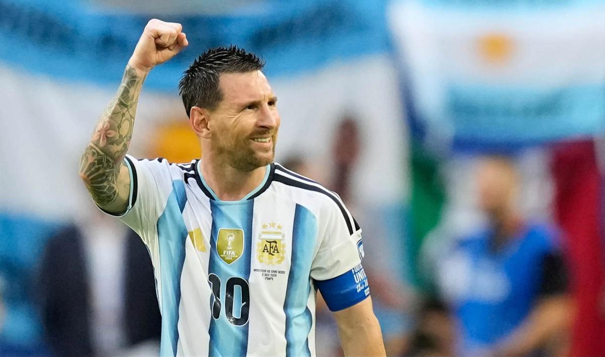 FOTO: Messi Bawa Argentina Melaju ke 16 Besar