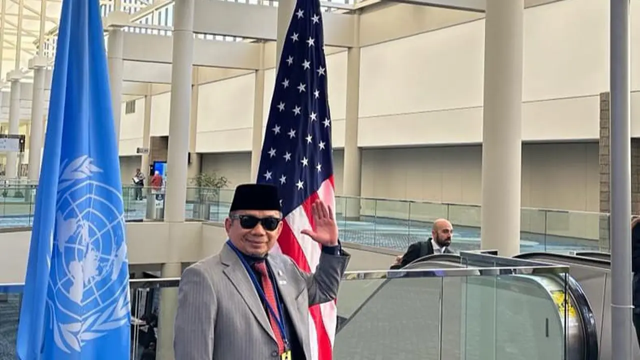 Ketua Fraksi PKS DPR RI Jazuli Juwaini sampaikan rasa kecewanya veto Amerika Serikat )veto AS) terhadap Resolusi Gencatan Senjata Dewan Keamanan PBB untuk menghentikan kekerasan di Gaza, Palestina.