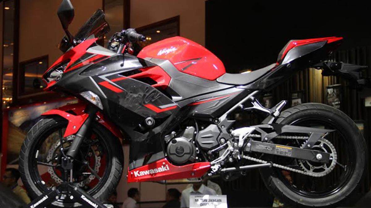 Menilik Sejarah Kawasaki Ninja 250 di Indonesia - Berita Otosia.com