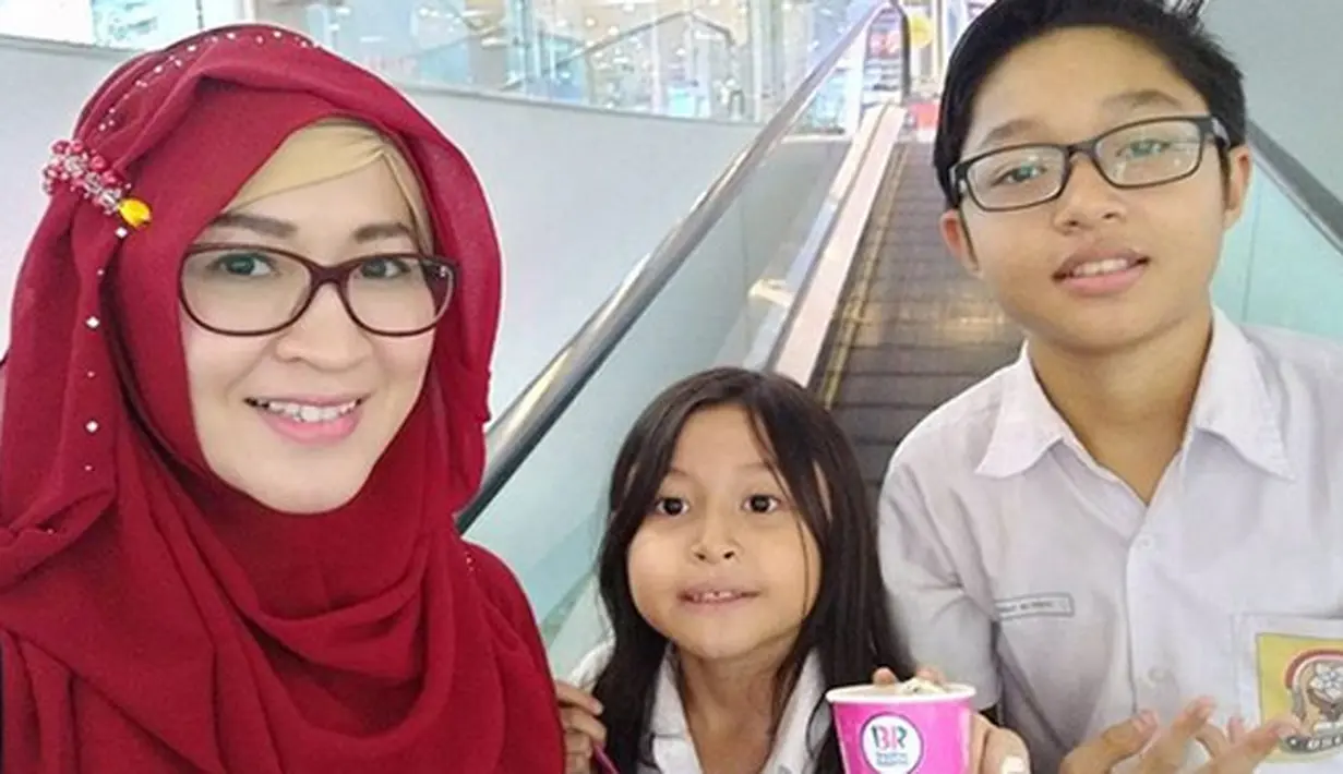 Keisha Alvaro beberapa hari ini menjadi perbincangan warganet. Anak Pasha Ungu dan Okie Agustina itu jadi perbincangan lantaran sebuah foto. Bahkan, foto tersebut sampai masuk di akun gosip. (Instagram/mrs.gdc13)