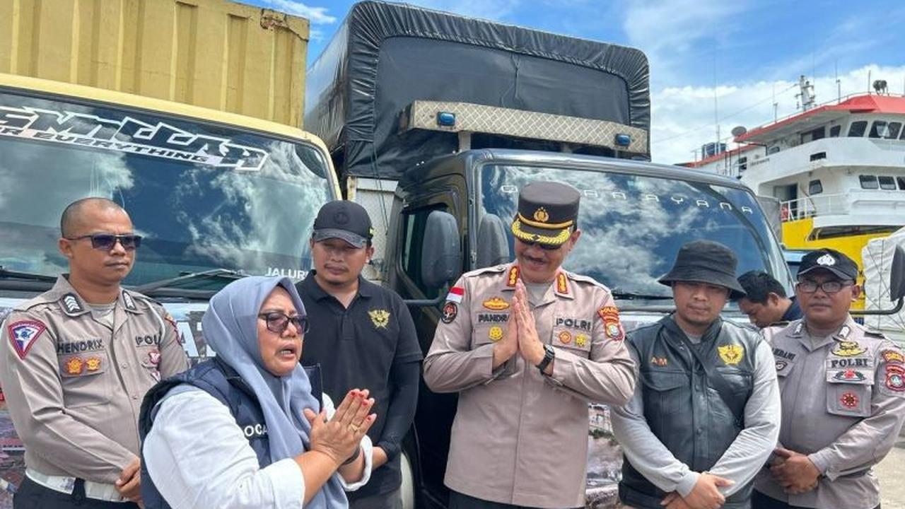 Polda Kepri Kawal Distribusi Bantuan Kemanusiaan Jurnalis Batam untuk Korban Bencana Sumatera