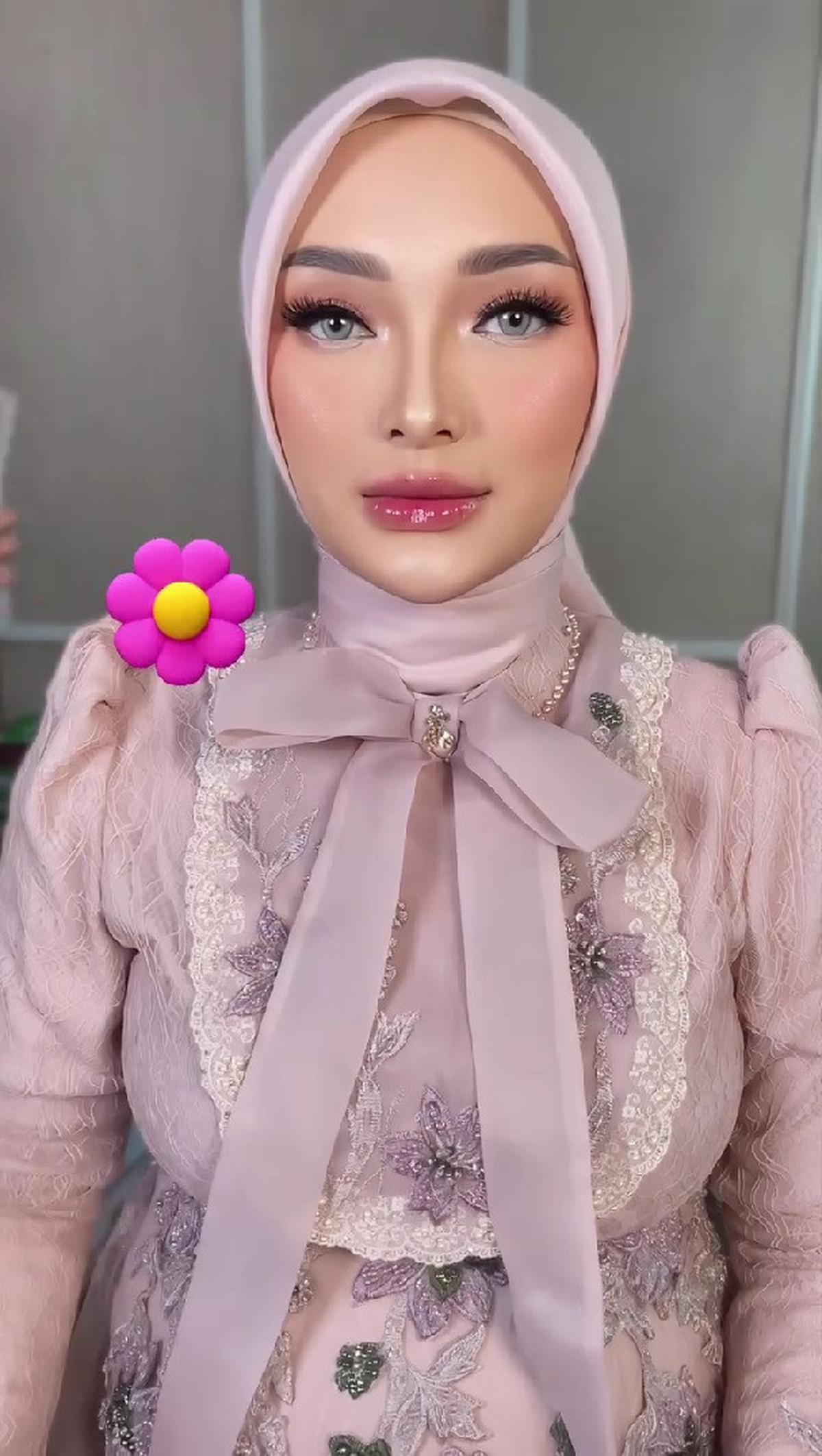 Potret Cantik Zaskia Gotik di Acara Tasyakuran 7 Bulanan Kehamilannya