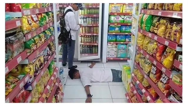 Aksi Saat Orang Ngadem Ini Bikin Tepuk Jidat
