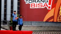 Plt Deputi Peningkatan Prestasi Olahraga Chandra Bhakti saat menjadi pembina ucapara Hari Kesadaran Nasional di Halaman Kemenpora RI, Senayan, Jakarta Pusat, Senin (17/2).