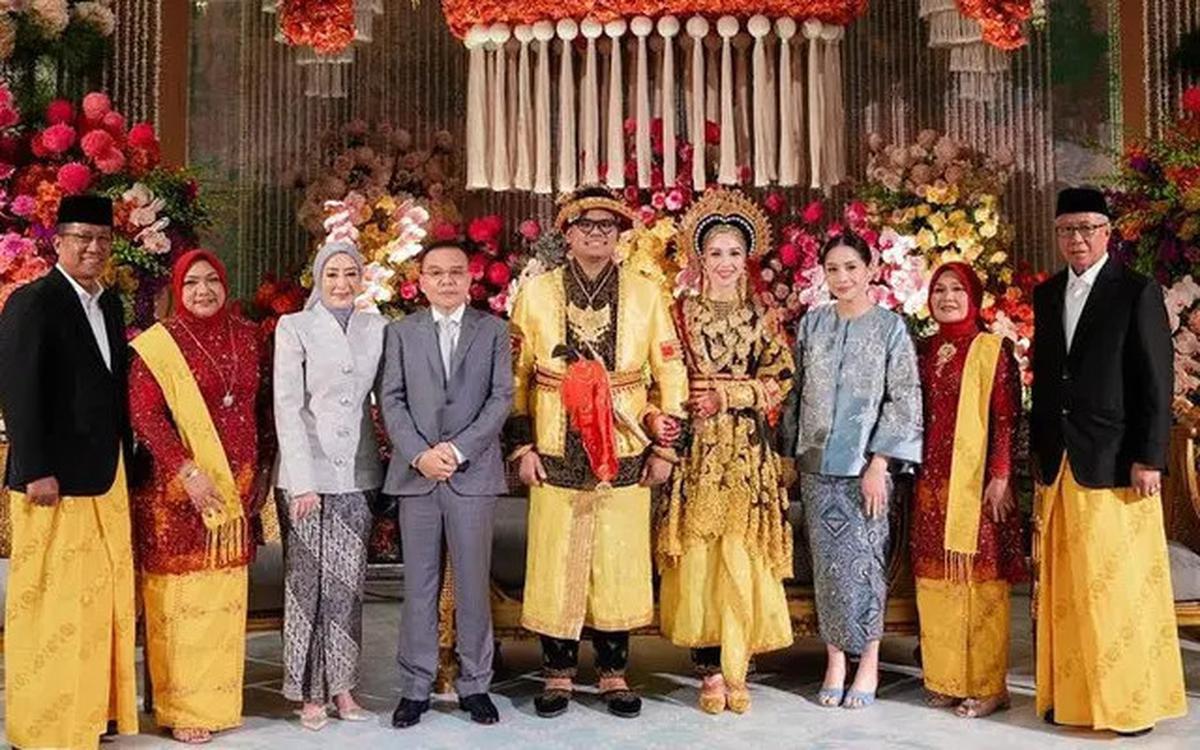 8 OOTD Ibu Pejabat hingga Istri Pejabat saat Kondangan ke Pernikahan Wakil Ketua MPR RI, dari Selvi Ananda Sampai Menteri Pariwisata
