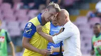 Pelatih Chievo Verona Eugenio Corini dalam pertandingan kontra Napoli (Carlo Hermann/AFP)