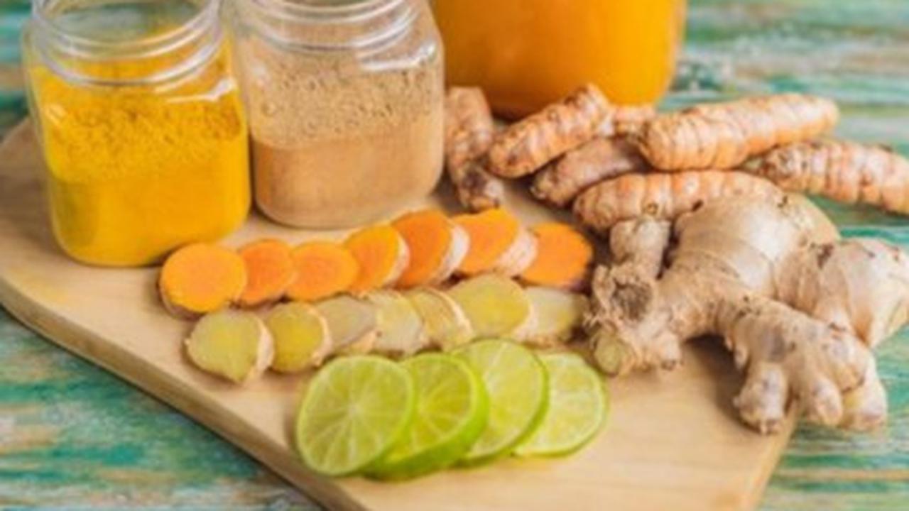 Jamu Kunyit. (foto: Pinterest/The Sleep Journey).