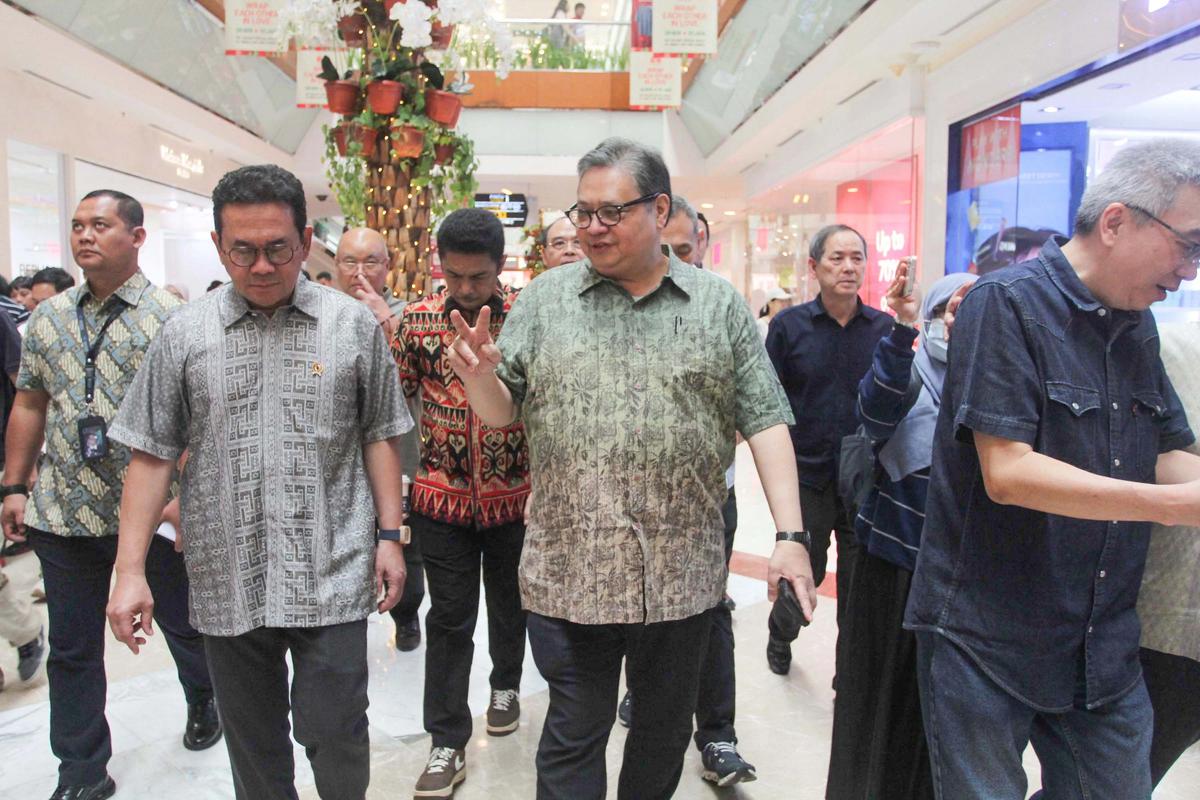 FOTO: Pemerintah Tinjau Penerapan Work From Anywhere Jelang Libur Akhir Tahun
