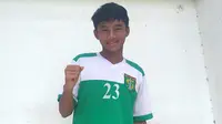 Pemain Persebaya Surabaya U-16, Afizal Danilo Fernando. (Bola.com/Aditya Wany)