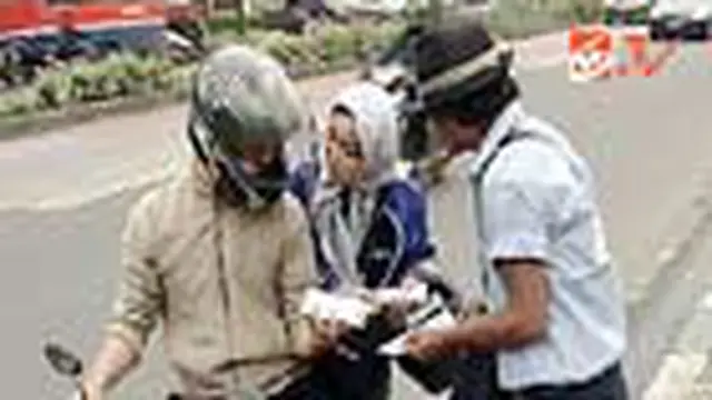 Jelang Lebaran, Jasa Tukar Uang Laris