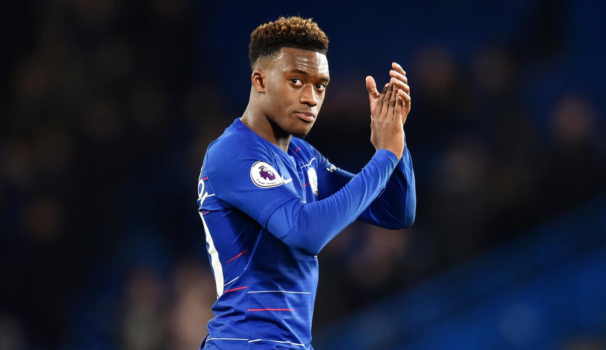 <p>2. Callum Hudson-Odoi (Chelsea) &ndash; Pemain berusia 19 tahun ini dinyatakan positif Corona setelah mengalami gejala seperti pilek. Meski mengklaim dirinya telah pulih, bintang muda Chelsea ini masih melakukan isolasi secara mandiri di kediamannya. (AFP/Glyn Kirk)</p>