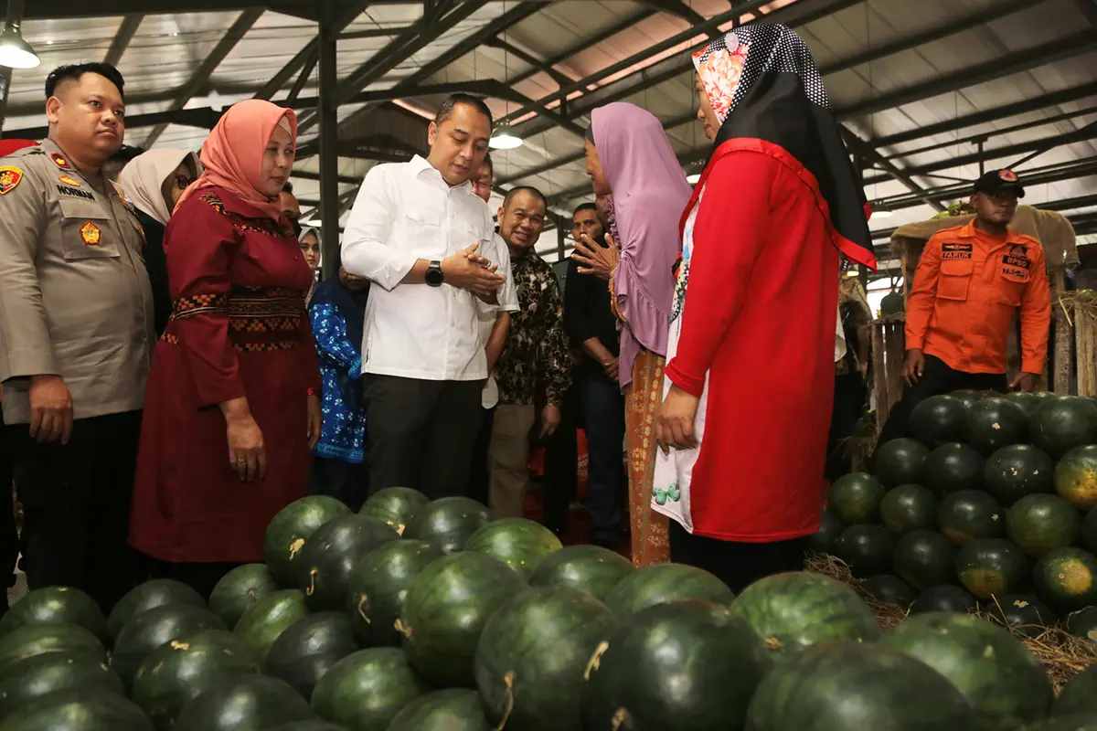 Wali Kota Surabaya Eri Cahyadi meresmikan Pasar Induk Surabaya Sidotopo (Dian Kurniawan/Liputan6.com)