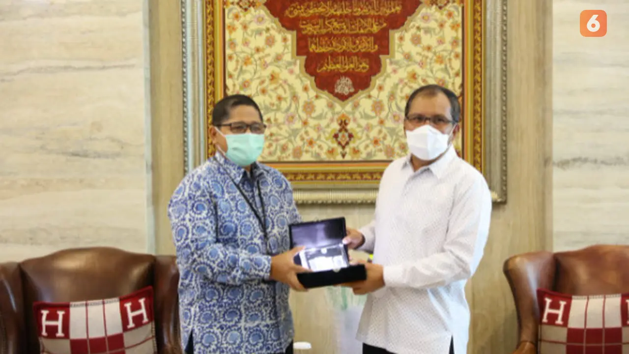 Wali Kota Makassar Danny Pomanto dan Kakanwil BI Wilayah Sulsel Causa Iman Karana (Liputan6.com)