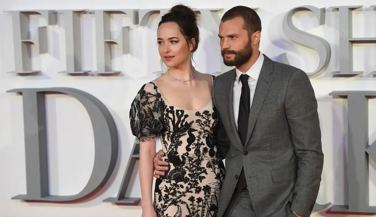 Apalagi ketika adegan terakhir di film sebelumnya memperlihatkan Christian yang melamar Ana. (JUSTIN TALLIS / AFP)