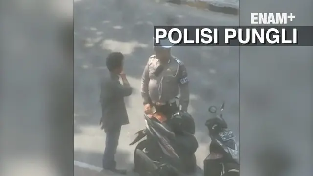 Satlantas Poresta Medan terekam video amatir saat melakukan pungli.