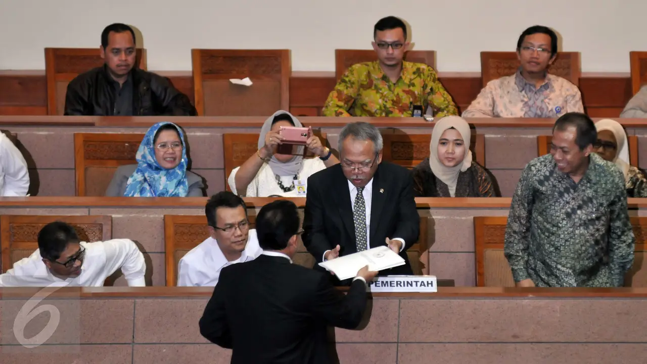 20160223-Meski Sidang Sepi, DPR Tetap Sahkan RUU Tapera