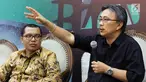 Mantan Kepala Humas PGI Jeirry Sumampow (kanan) bersama Anggota Baleg DPR F-PPP Achmad Baidowi saat diskusi “RUU Pesantren dan Pendidikan Keagamaan” di Jakarta, Selasa (30/10). Mereka menyoroti sejumlah pasal dalam RUU tersebut. (Liputan6.com/JohanTallo)