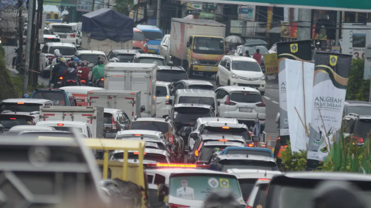 Jalur Puncak Bakal Ditutup Saat Malam Tahun Baru 2023