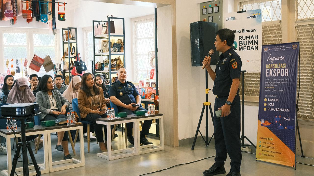 Kanwil Bea Cukai Sumatera Utara bersama Bea Cukai Belawan dan Bea Cukai Kualanamu, berkolaborasi dengan Rumah BUMN Medan gelar Pembinaan UMKM: Upaya Membuka Peluang Ekspor (Istimewa)