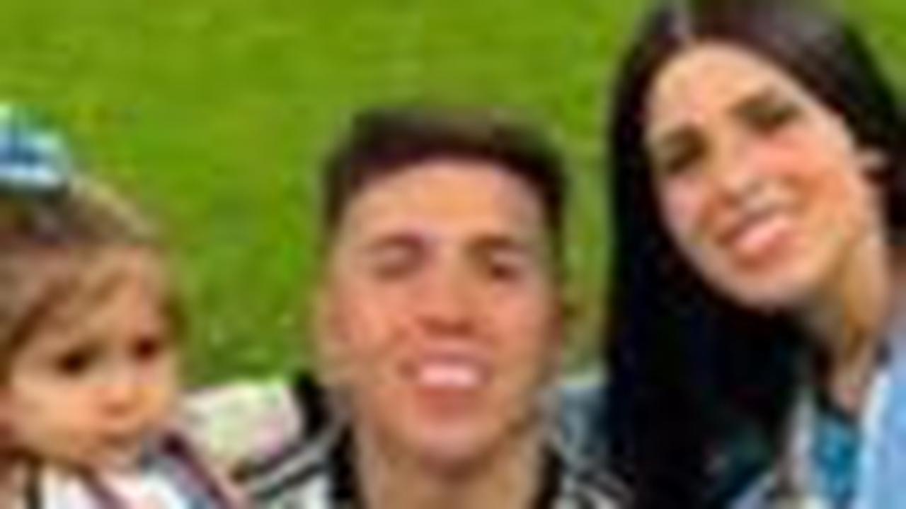 Kisah Asmara Enzo Fernandez