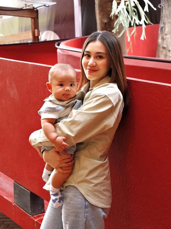 Aaliyah Massaid dan  Baby Arash. [@aaliyah.massaid]