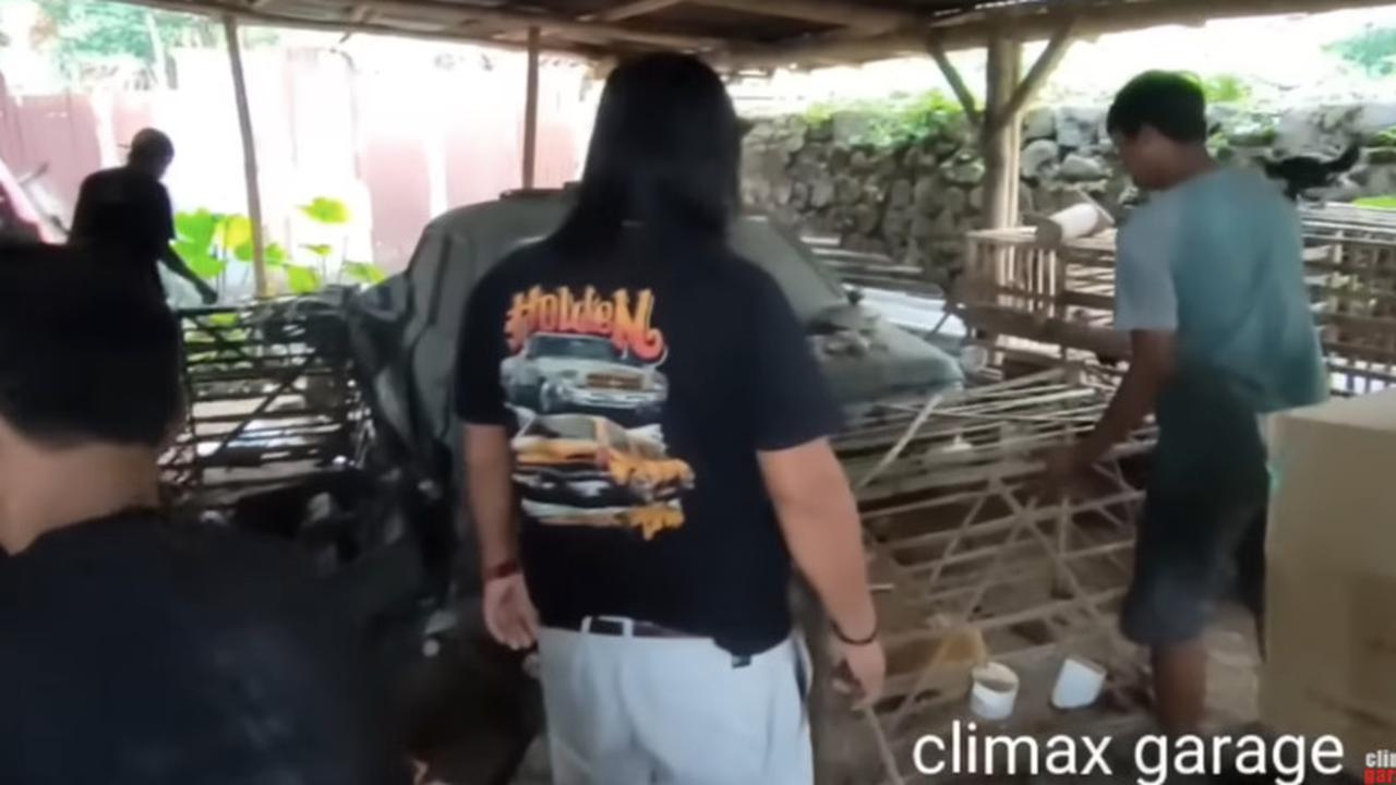 Tak lama kemudian, mobil ini dievakuasi.&nbsp;<br>