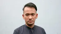 Salah satu artis yang hadir dalam acara pernikahan putri Presiden Joko Widodo adalah Ruben Onsu. Presenter dan pemeran itu datang bersama istrinya, Sarwendah Tan. Ia merasa beruntung. (Nuwahyunan/Bintang.com)