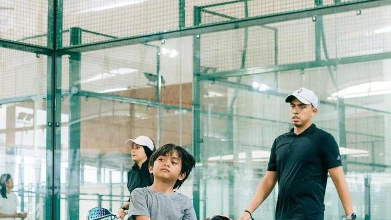 Potret Ganteng Sekala Anak Ayudia Bing Slamet yang Sudah 7 Tahun, Jago Ajarkan Bahasa Inggris Pada Sang Ayah