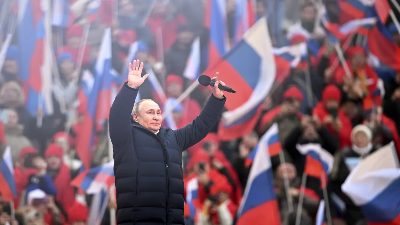 Ekspresi Vladimir Putin saat Perayaan 8 Tahun Rusia Merebut Krimea