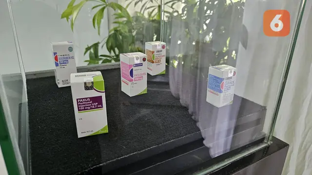 Foto Obat Onkologi untuk Pasien Kanker Produksi Kalbe (Foto: Aditya Eka Prawira/Liputan6.com)