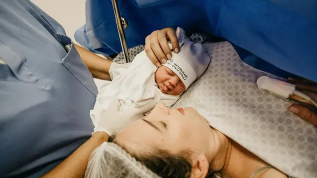 sikap kepada wanita melahirkan