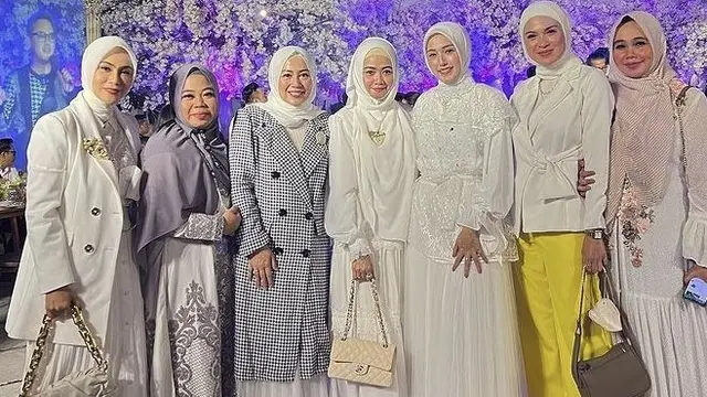 Anniversary ke-11 Pernikahan Pasha Ungu dan Adelia