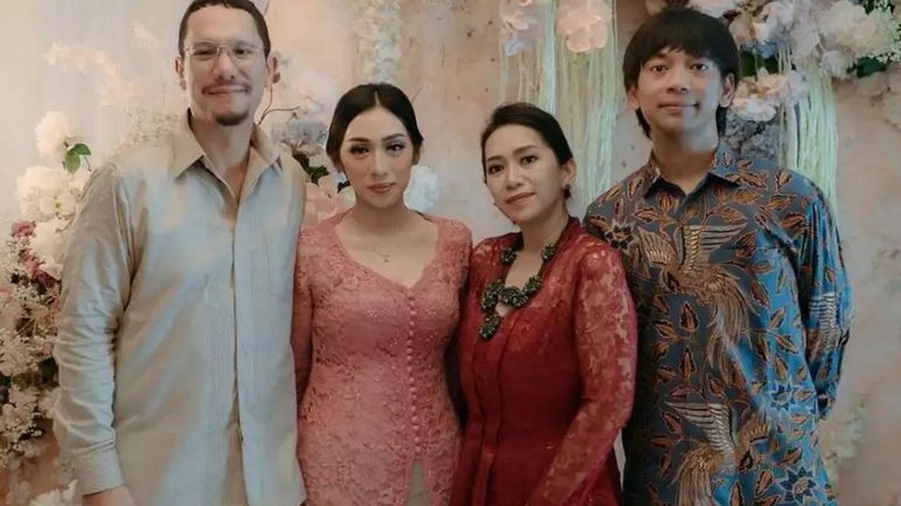 Kedekatan Tak Terduga, Artis dan Iparnya yang Selalu Kompak