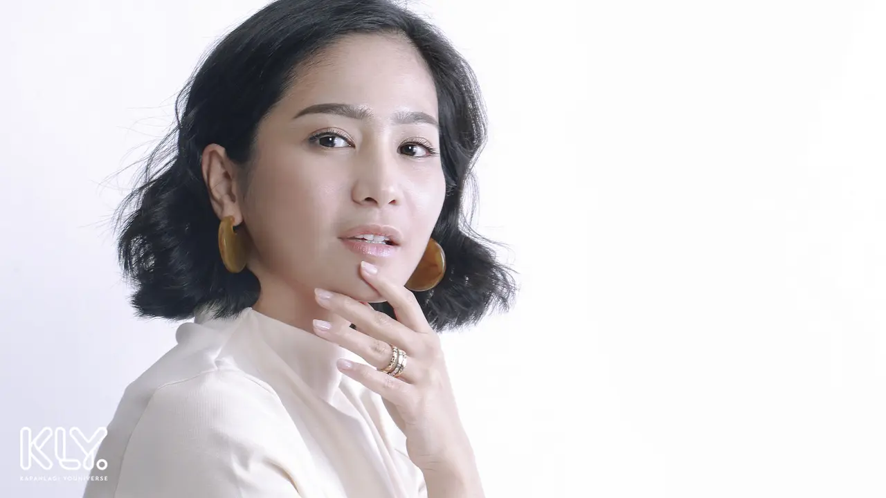 [Fimela] Bunga Zainal B2