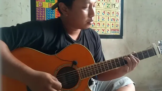 Gitaris viral