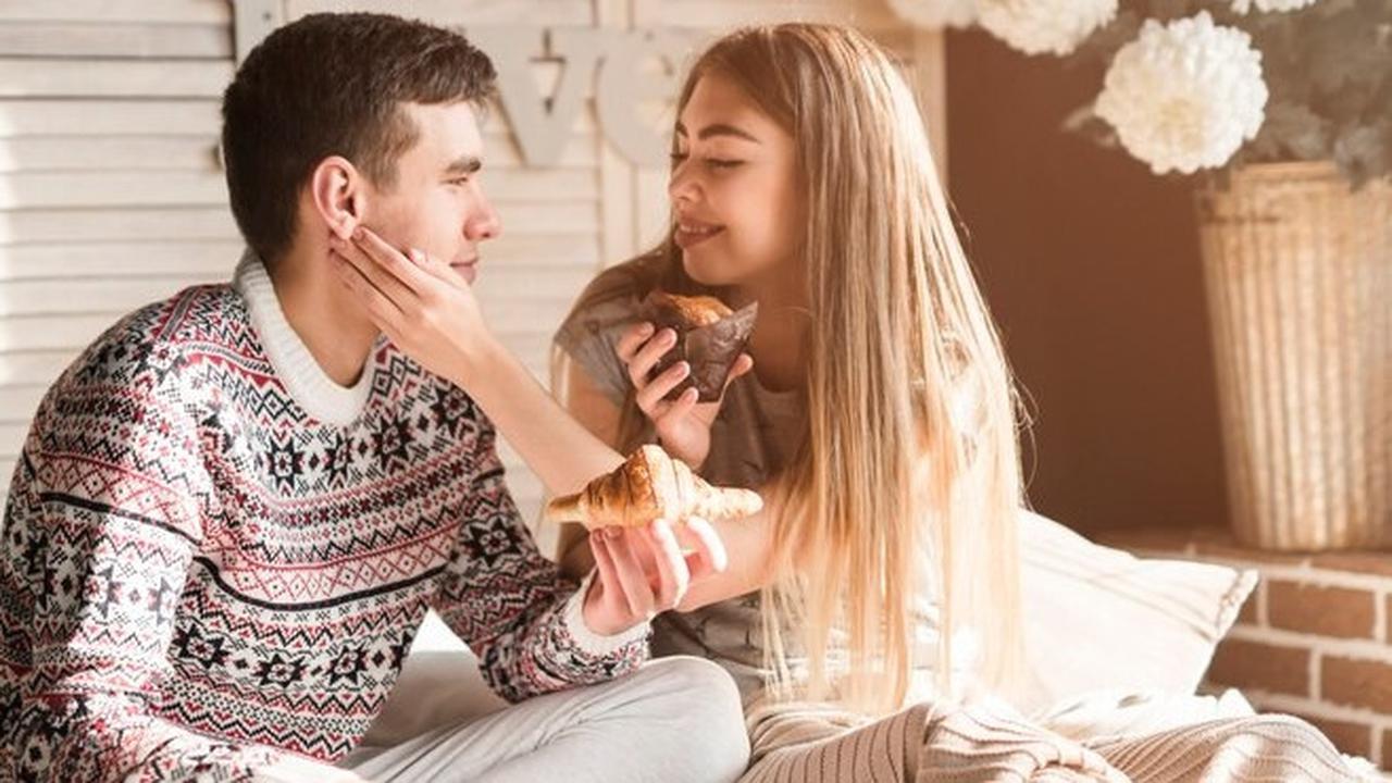 4 Alasan Mengapa Pria Sulit Melupakan Cinta Pertama Mereka