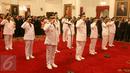 Suasana pelantikan lima Gubernur dan Wagub baru di Istana Negara, Jakarta, Jumat (12/5).  Jokowi juga melantik Wagub Riau Wan Thamrin Hasyim, yang dipilih lewat voting di DPRD, untuk mengisi sisa jabatan 2014-2019. (Liputan6.com)