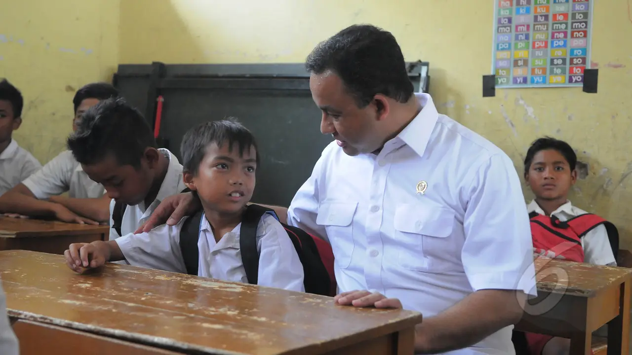 Mendikbud Anies Baswedan Kunjungi SDN 1 Pajagan Lebak 