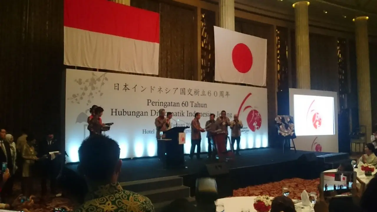 Wapres Jusuf Kalla menghadiri upacara pembukaan Perayaan 60 Tahun Hubungan Diplomatik Indonesia-Jepang di Hotel Indonesia Kempinski, Jakarta Pusat.