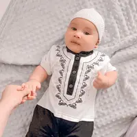 Lihat betapa lucunya Ukkasya ketika mengenakan baju koko. Tentu ini membuat banyak warganet gemas melihat Ukkasya. (Foto: instagram.com/zaskiasungkar15)