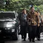 Gubernur DKI Jakarta Basuki 'Ahok' Tjahaja Purnama saat tiba di Gedung KPK, Jakarta, Selasa (12/4). Ahok memenuhi panggilan KPK untuk dimintai keterangan dalam penyelidikan kasus dugaan korupsi pembelian lahan RS Sumber Waras. (Liputan6.com/Helmi Afandi)