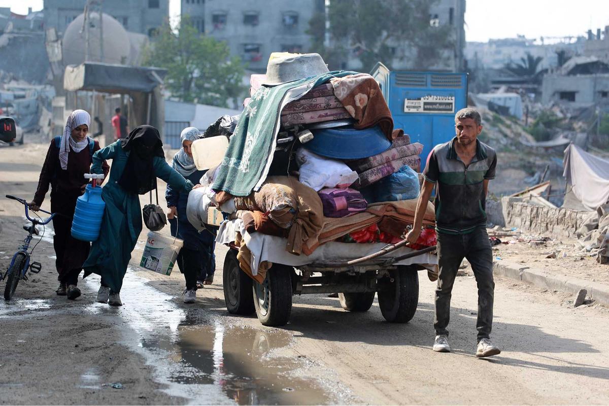 FOTO: Warga Gaza Mengungsi, Israel Ancam Hancurkan Kota Jika Hamas Tak Menyerah