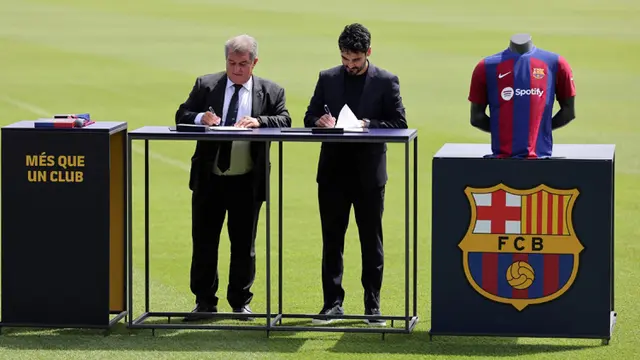 Ilkay Gundogan Resmi Berseragam Barcelona