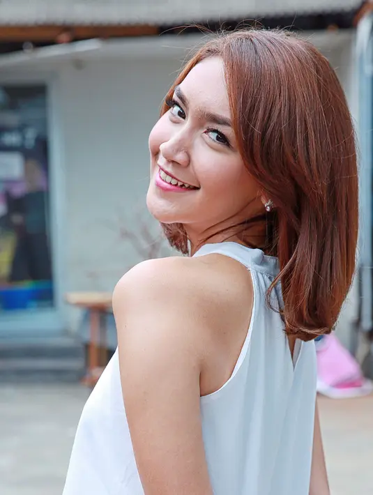 Pesinetron cantik 'Anak Menteng', Melody Prima akan segera mengakhiri masa lajangnya. Ia akan dipersunting Bagus Tommy. (Deki Prayoga/Bintang.com)