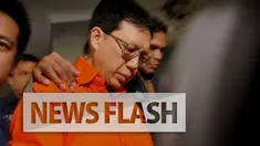 Penyidik Direktorat Tindak Pidana Ekonomi dan Khusus Bareskrim Polri akhirnya menyerahkan buron kasus penggelapan dana nasabah Bank Century Hartawan Aluwi ke Kejaksaan Agung. 