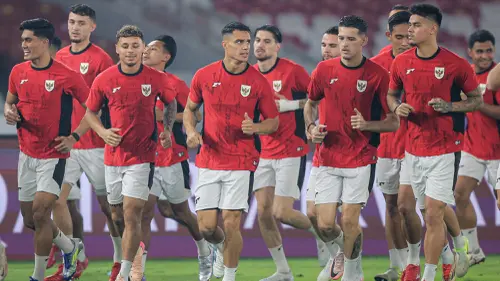 <p>Latihan resmi&nbsp;Timnas Indonesia jelang pertandingan melawan China di SUGBK, Jakarta, Rabu (4-6-2025). (Bola.com/Bagaskara Lazuardi)</p>