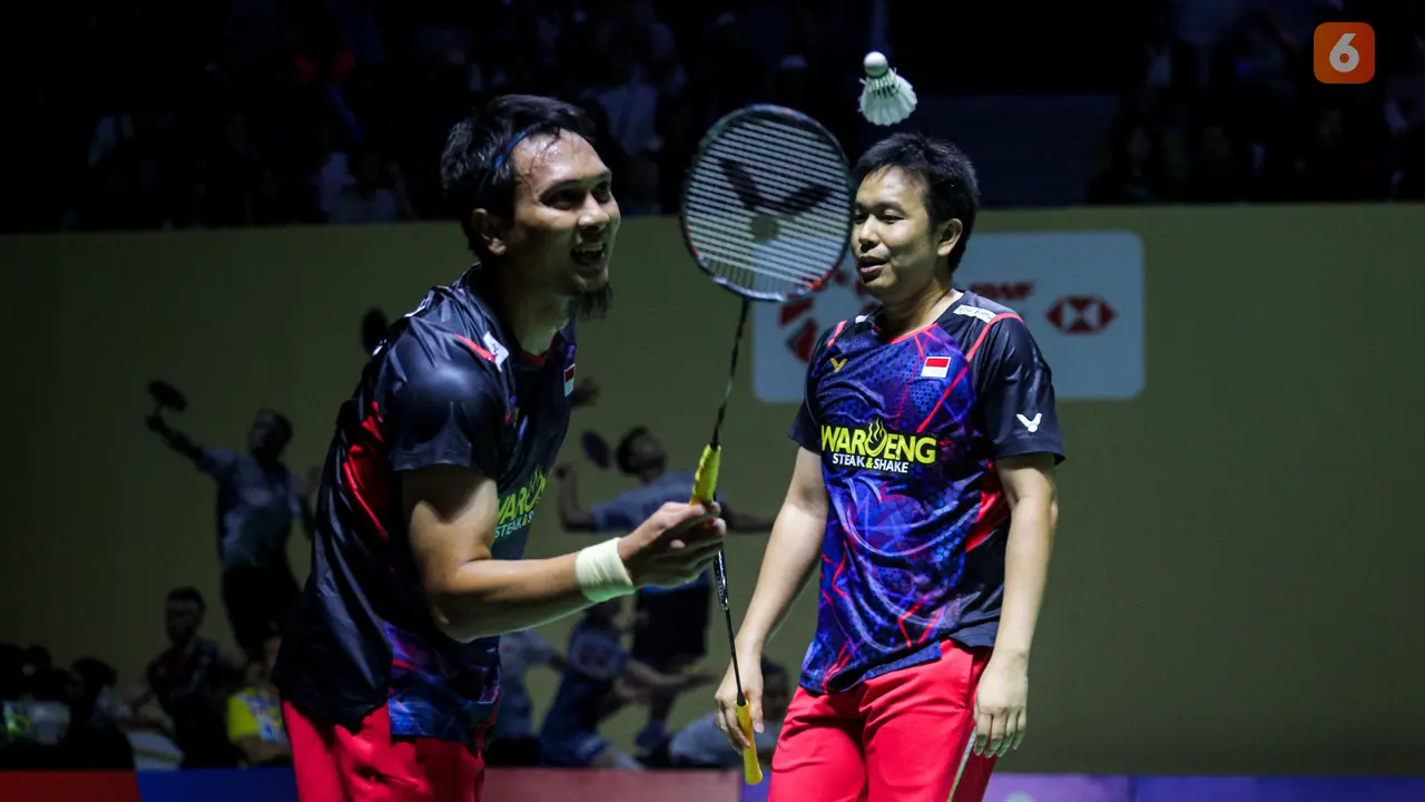 Foto: Sempat Pegang Kendali Permainan, Ahsan/Hendra Malah Kena Comeback Pasangan China di Indonesia Open 2024
