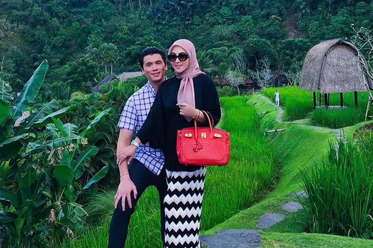 Syahrini liburan di Bali (Instagram/princessyahrini)